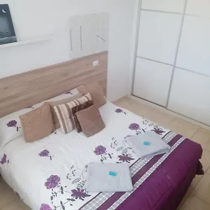 Homestay Privada Con Balcon, Vecindario (Gran Canaria)